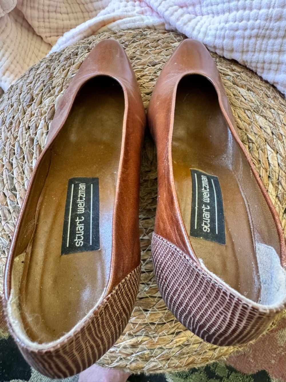Vtg Stuart Weitzman Cognac Brown Leather Pointed-Toe Flats with snakeskin Heel